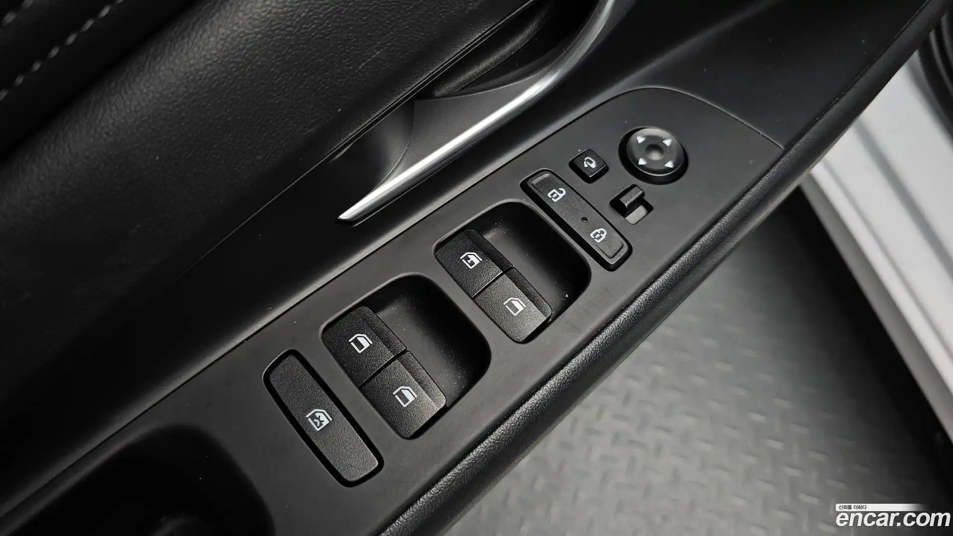 AVANTE Hyundai 2021.0-OPTION-024