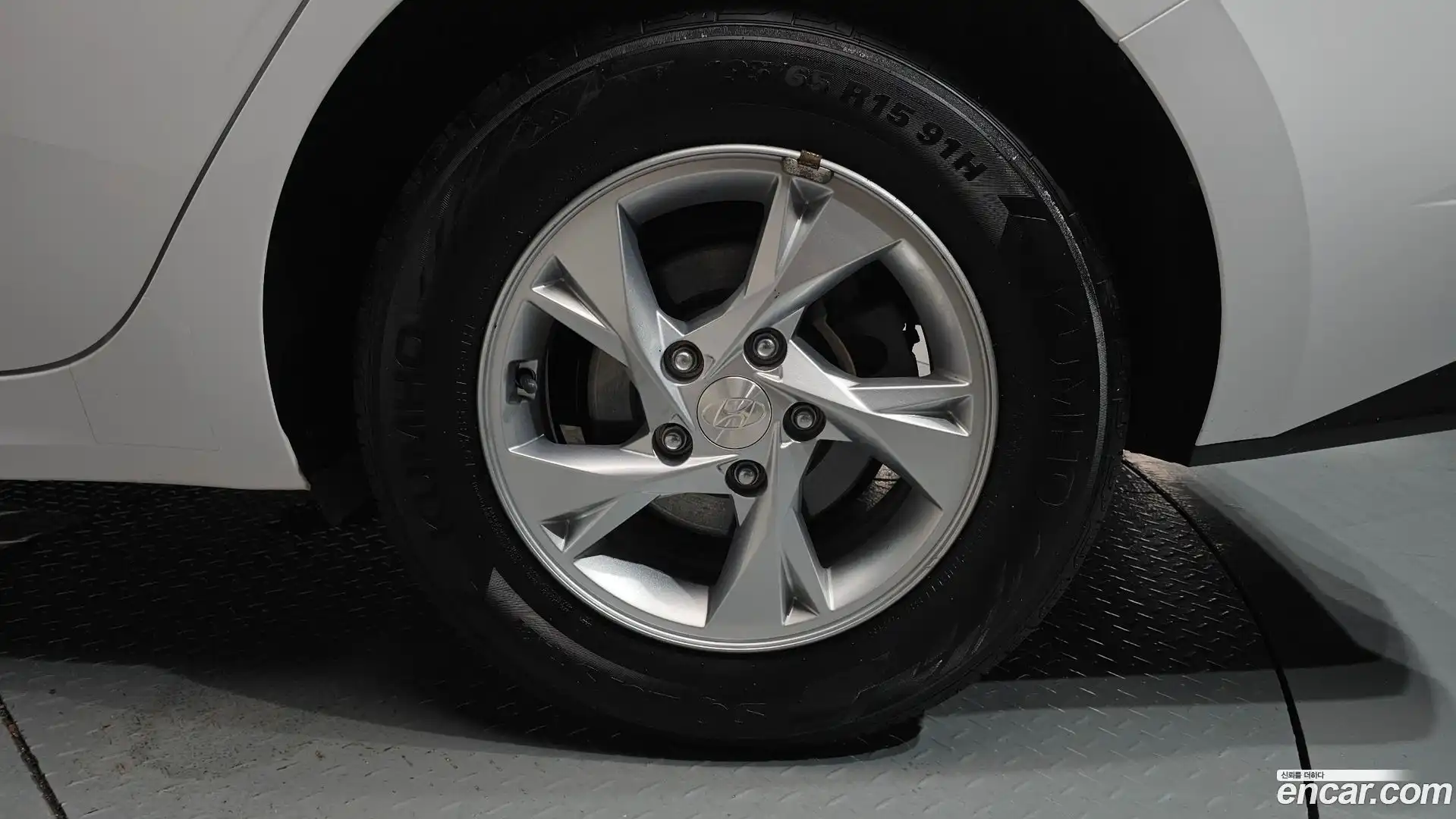 AVANTE Hyundai 2021.0-OUTER-031