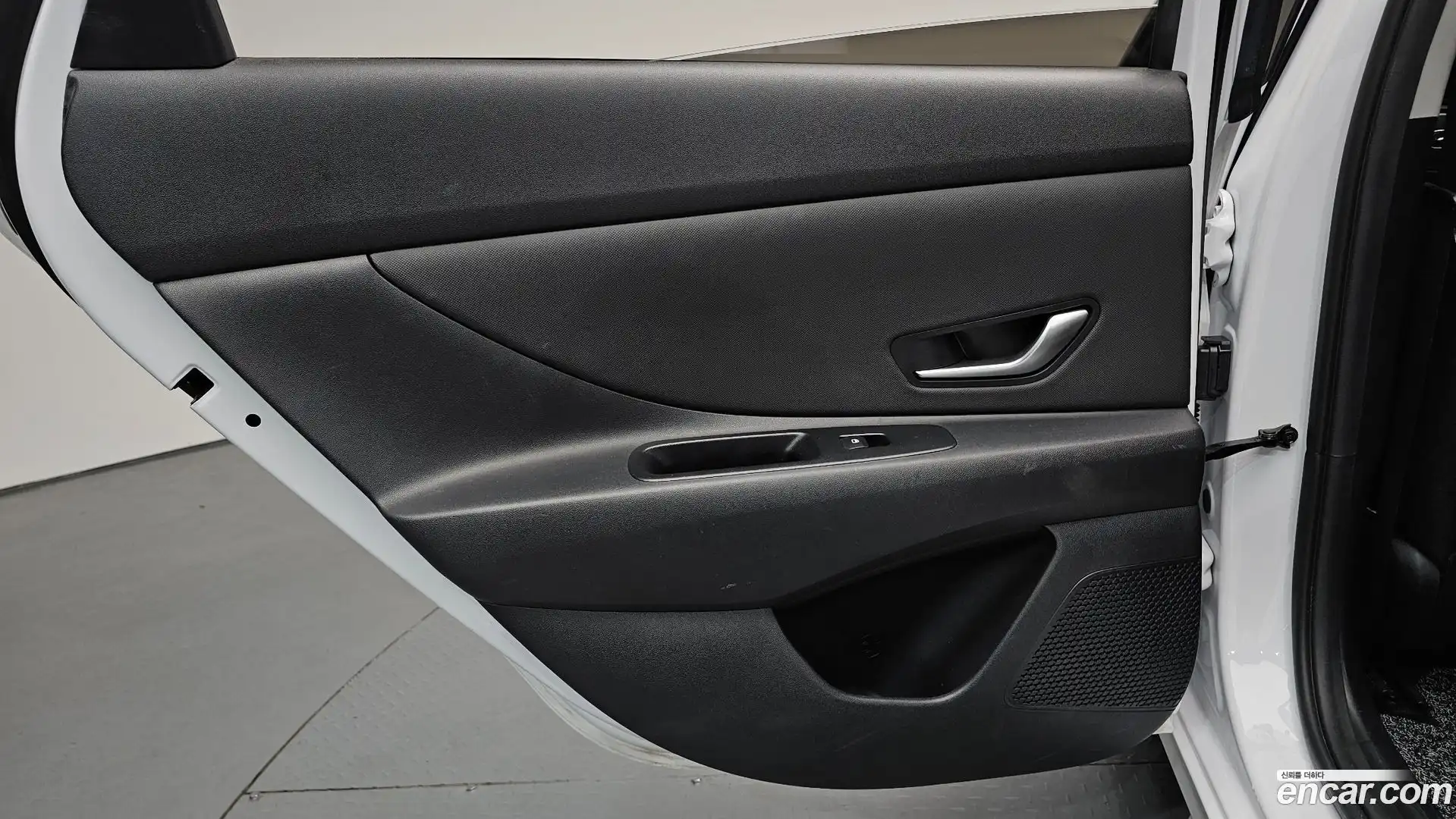 AVANTE Hyundai 2021.0-INNER-035