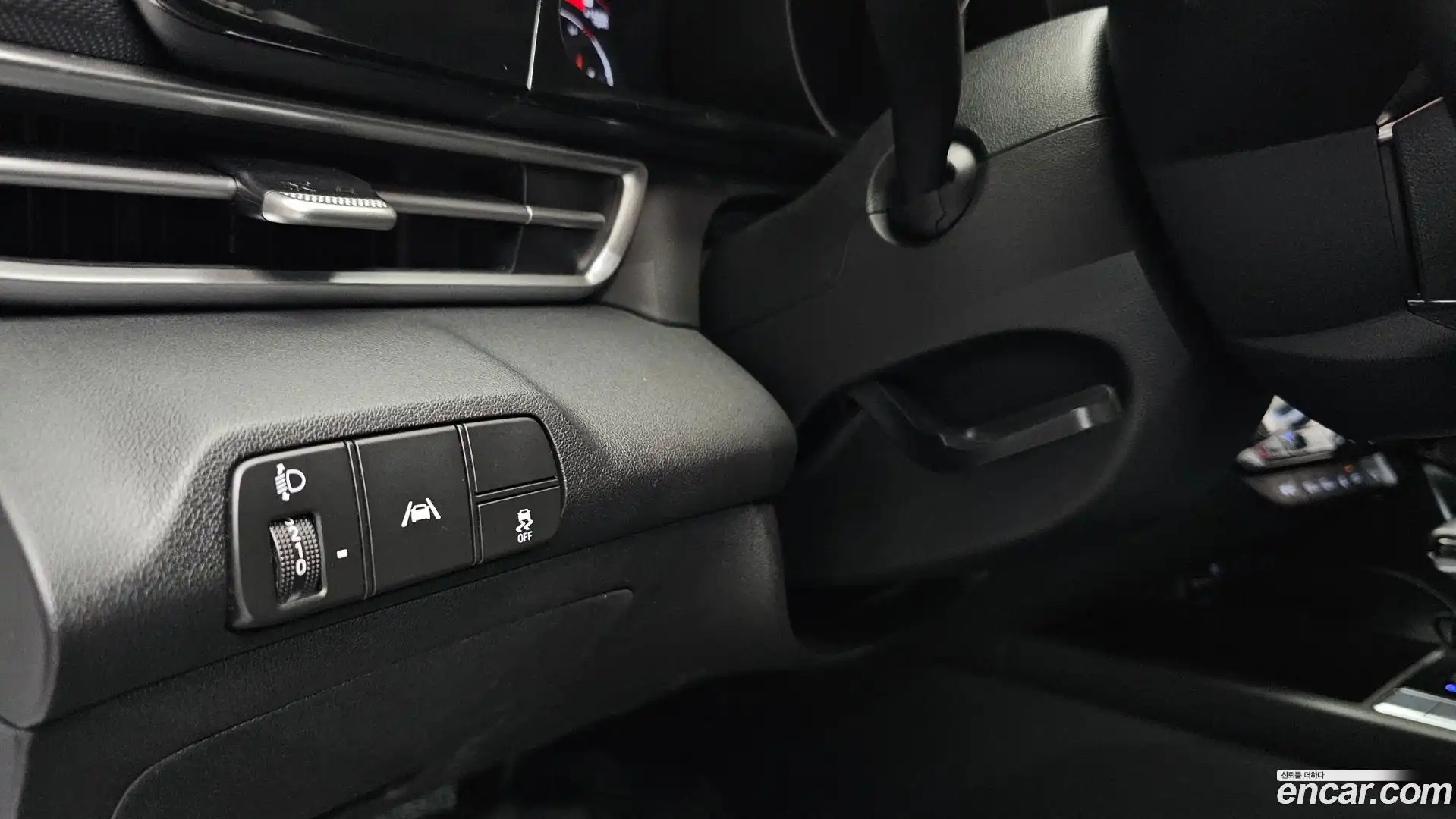 AVANTE Hyundai 2021.0-OPTION-040