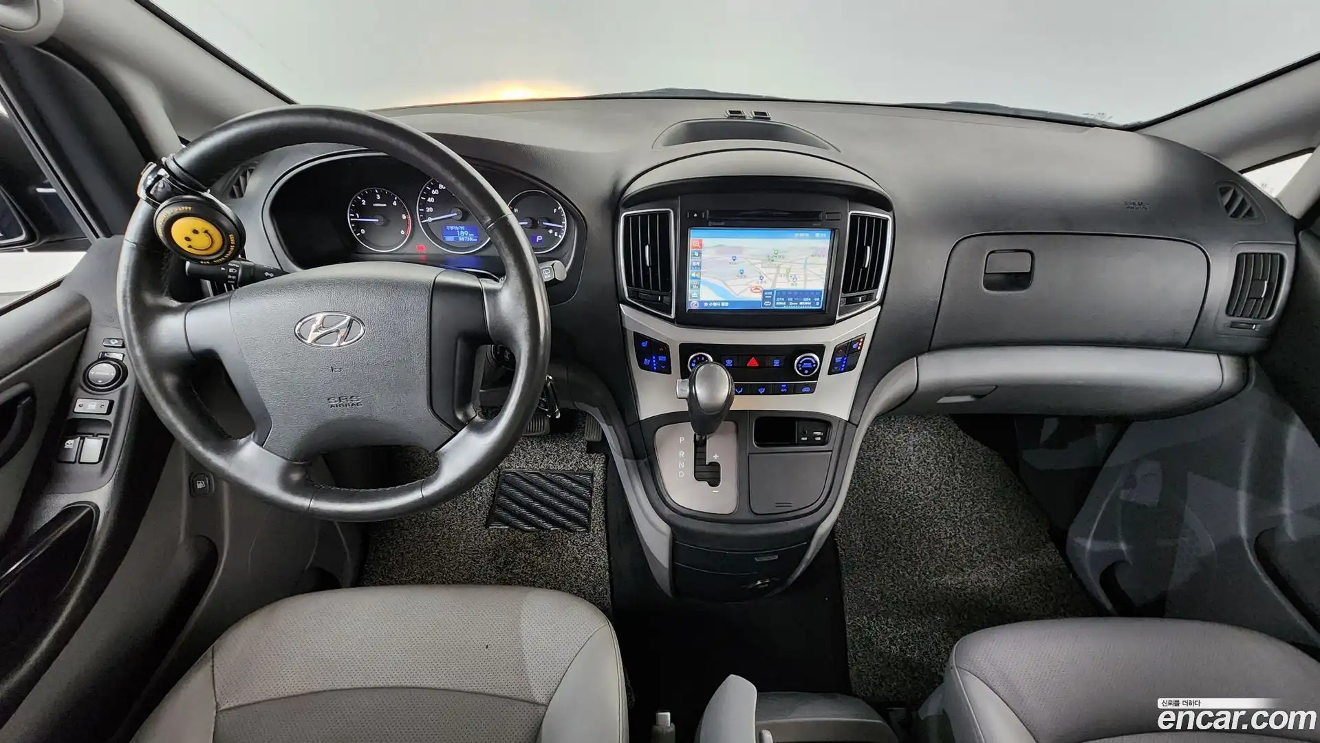 Starex Hyundai 2019.0-INNER-007