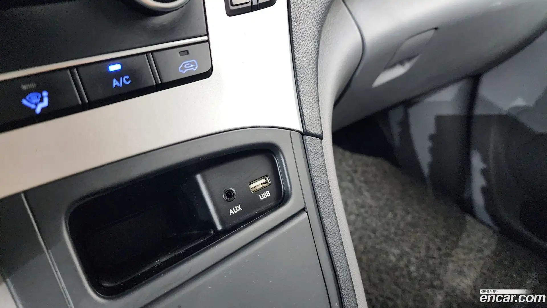 Starex Hyundai 2019.0-OPTION-016