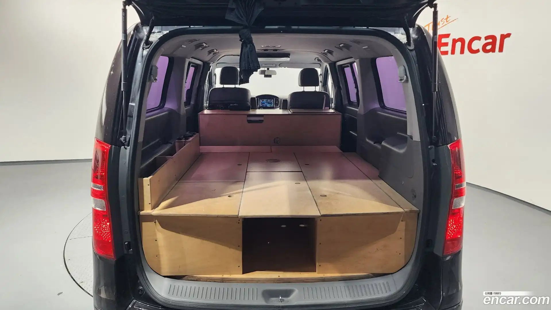 Starex Hyundai 2019.0-OPTION-022
