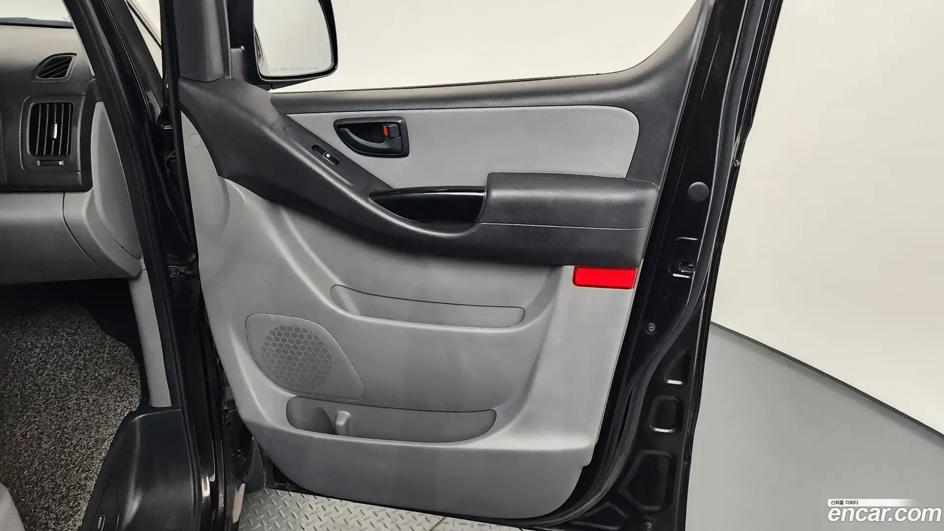 Starex Hyundai 2019.0-INNER-034