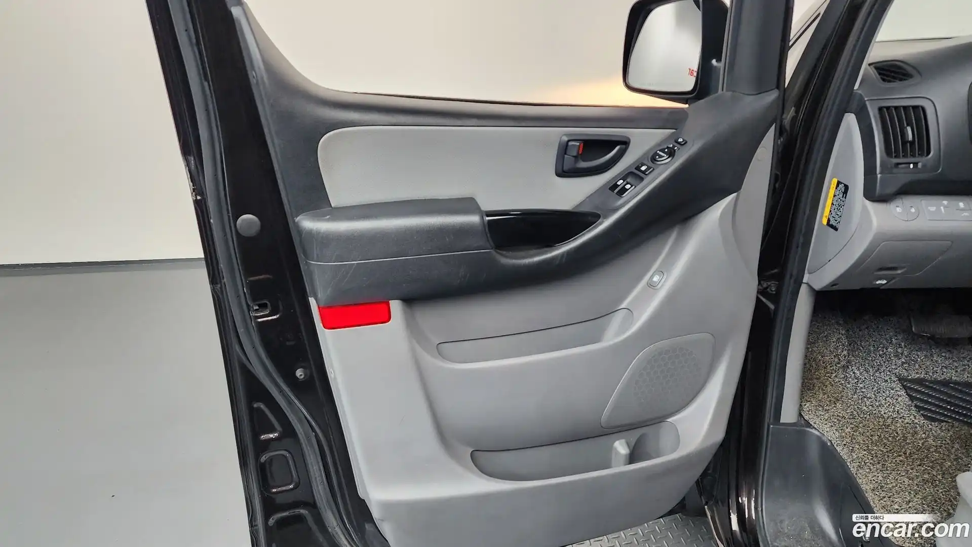 Starex Hyundai 2019.0-INNER-035