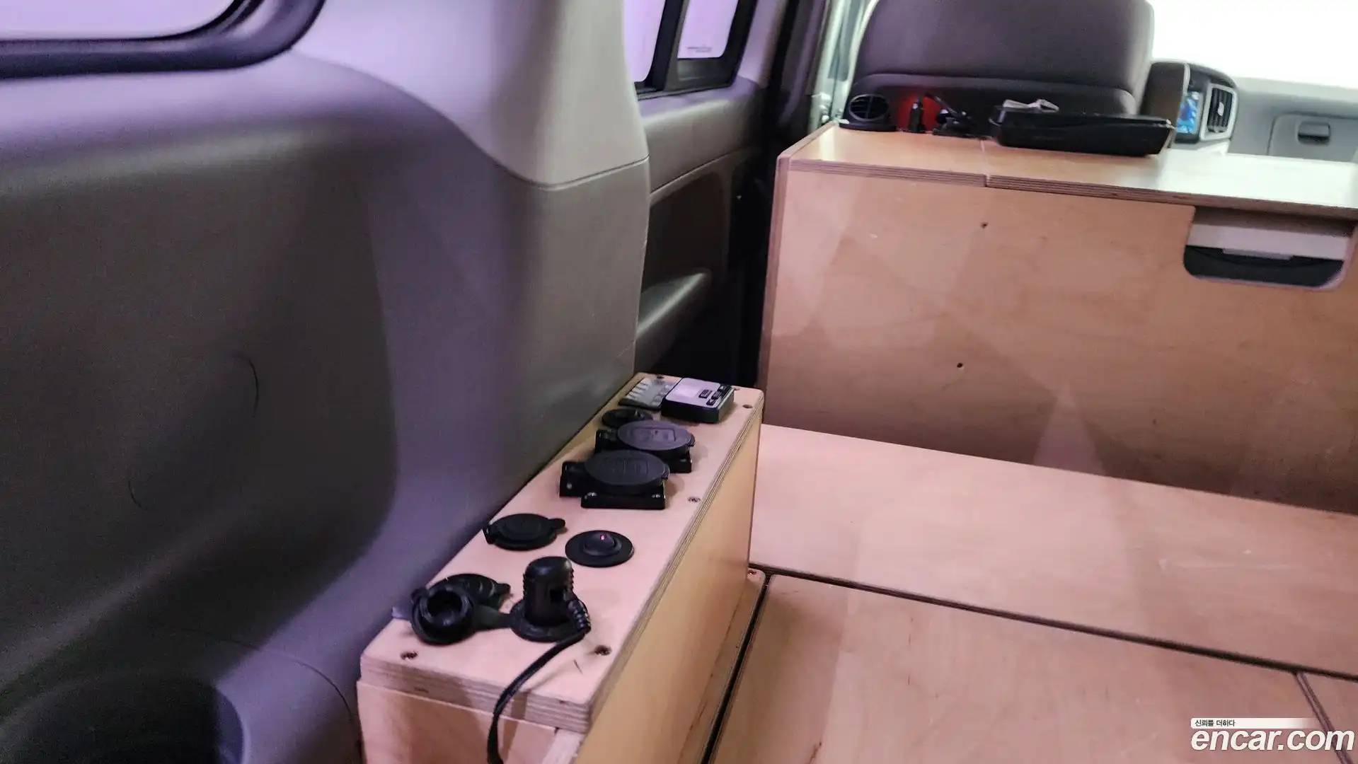 Starex Hyundai 2019.0-OPTION-044