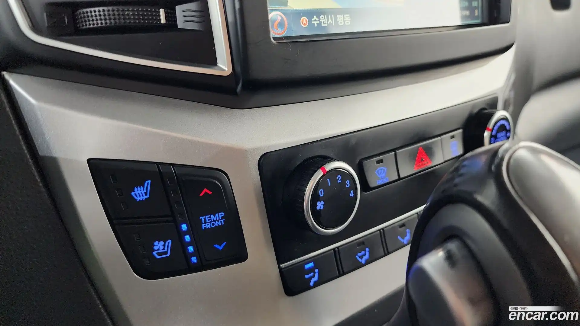 Starex Hyundai 2019.0-OPTION-047