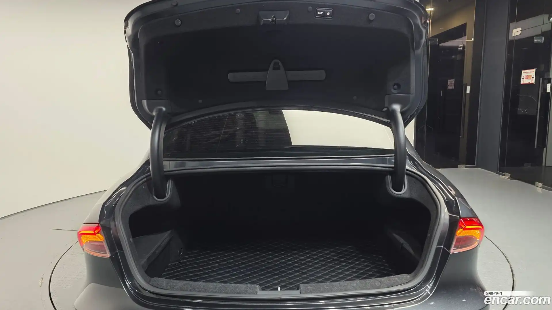 Grandeur Hyundai 2020.0-OPTION-024