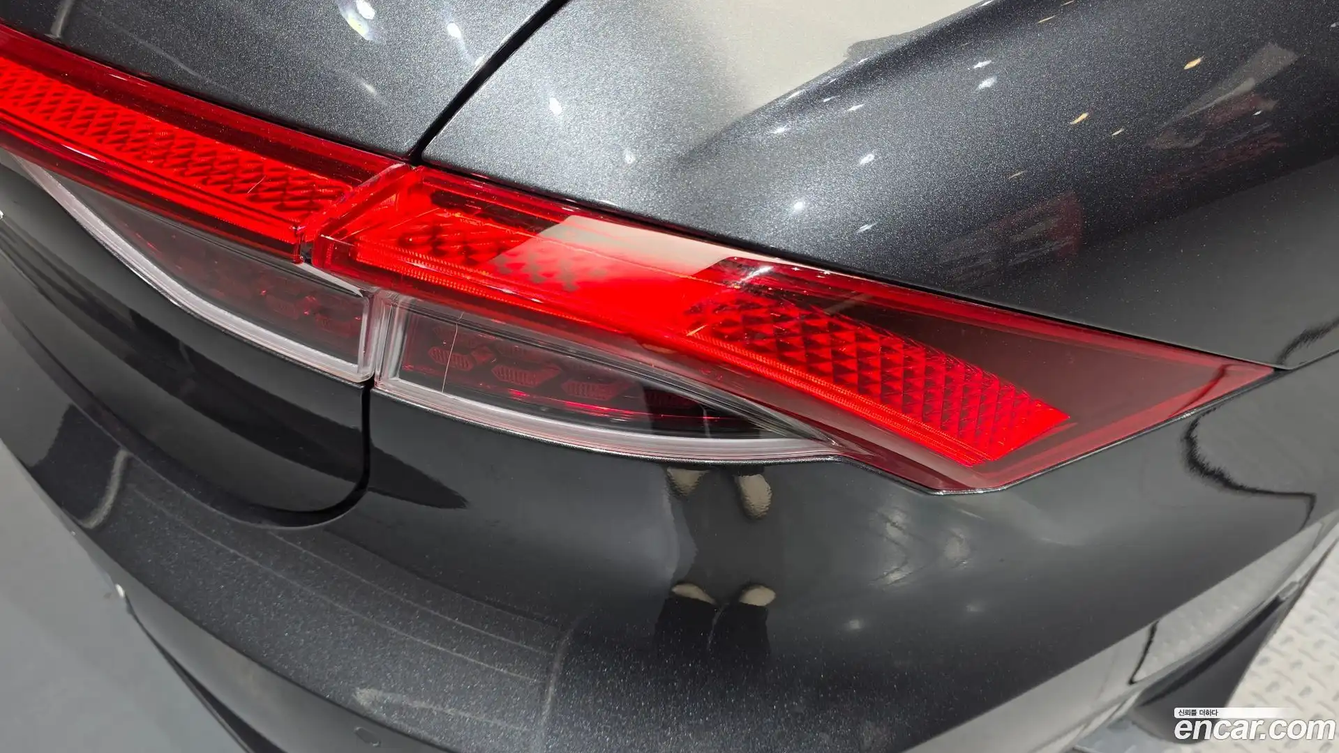 Grandeur Hyundai 2020.0-OUTER-033