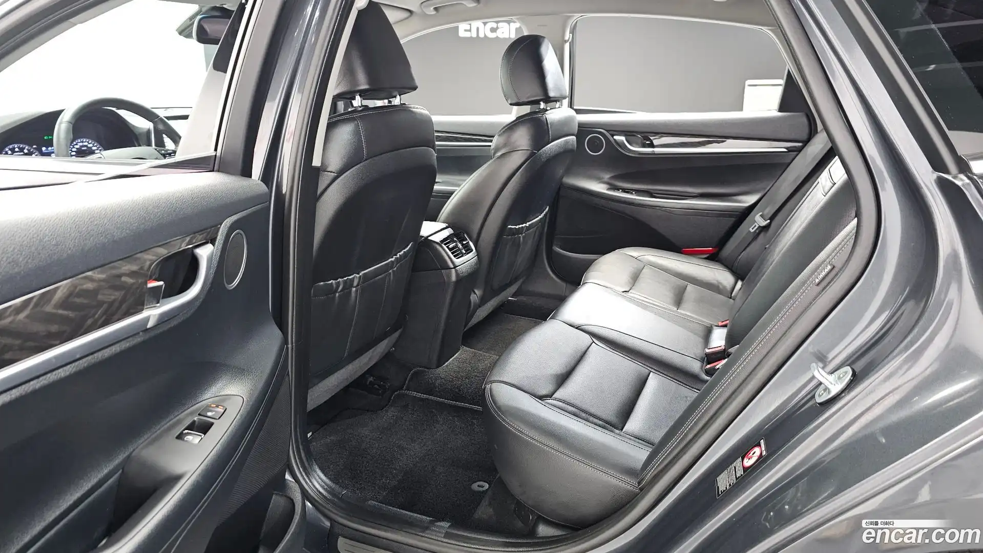 Grandeur Hyundai 2019.2-OPTION-015