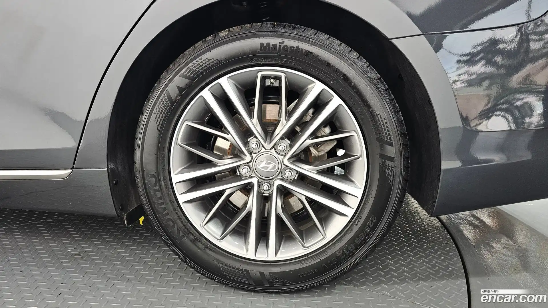 Grandeur Hyundai 2019.2-OUTER-031