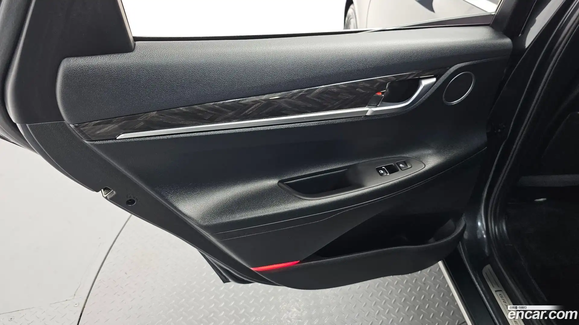 Grandeur Hyundai 2019.2-INNER-035