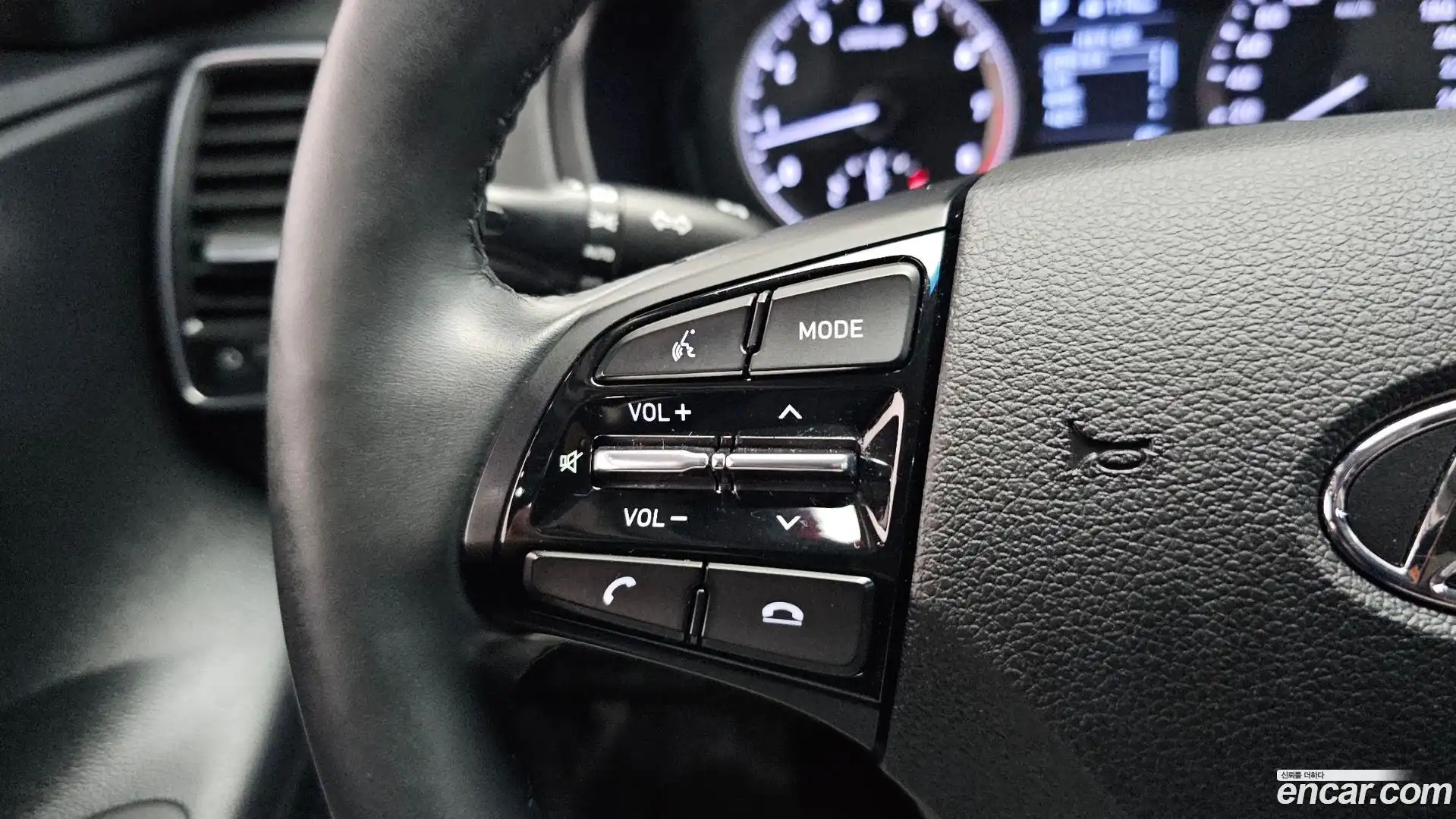 Grandeur Hyundai 2019.2-OPTION-040