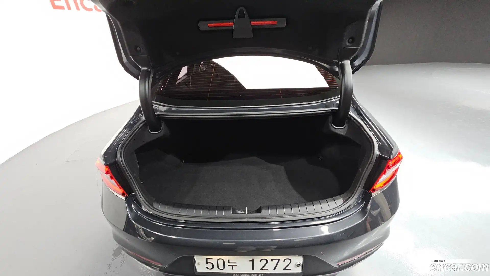 Grandeur Hyundai 2019.2-OPTION-041