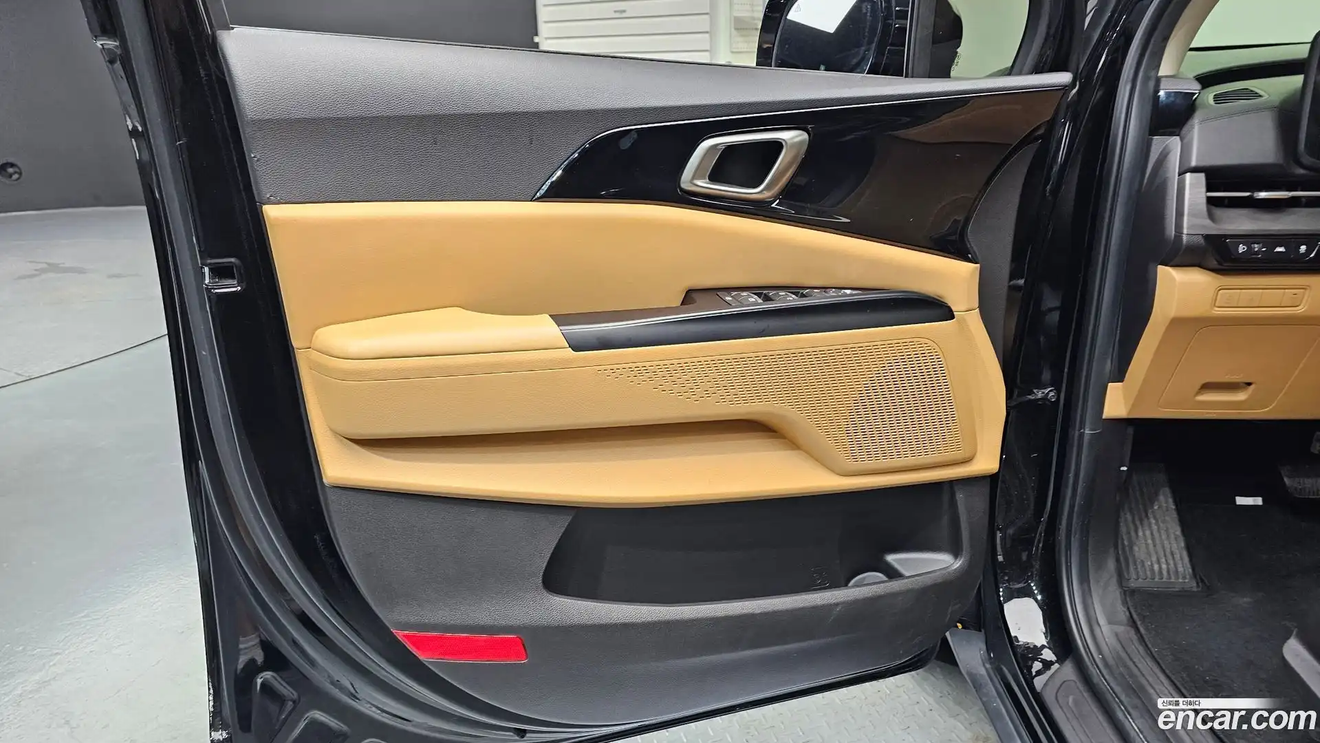 Canival Kia 2022.5-INNER-034