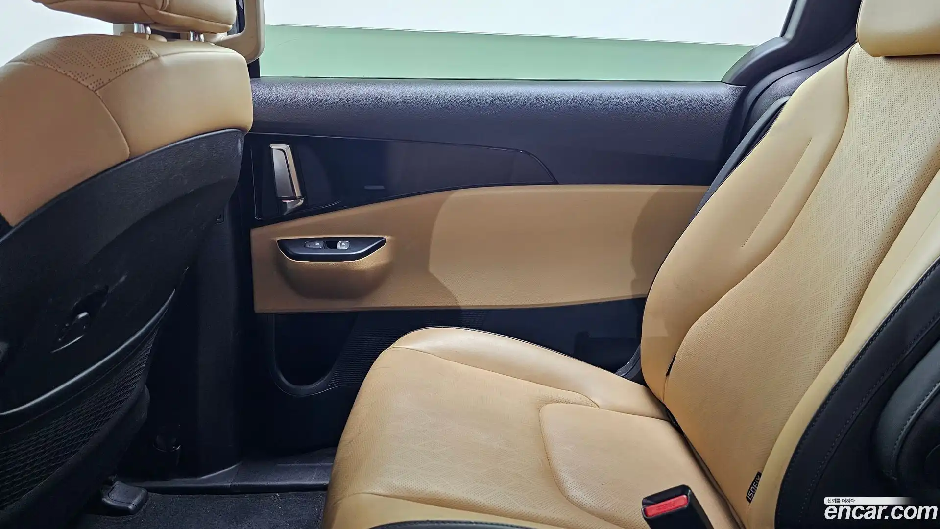 Canival Kia 2022.5-INNER-035