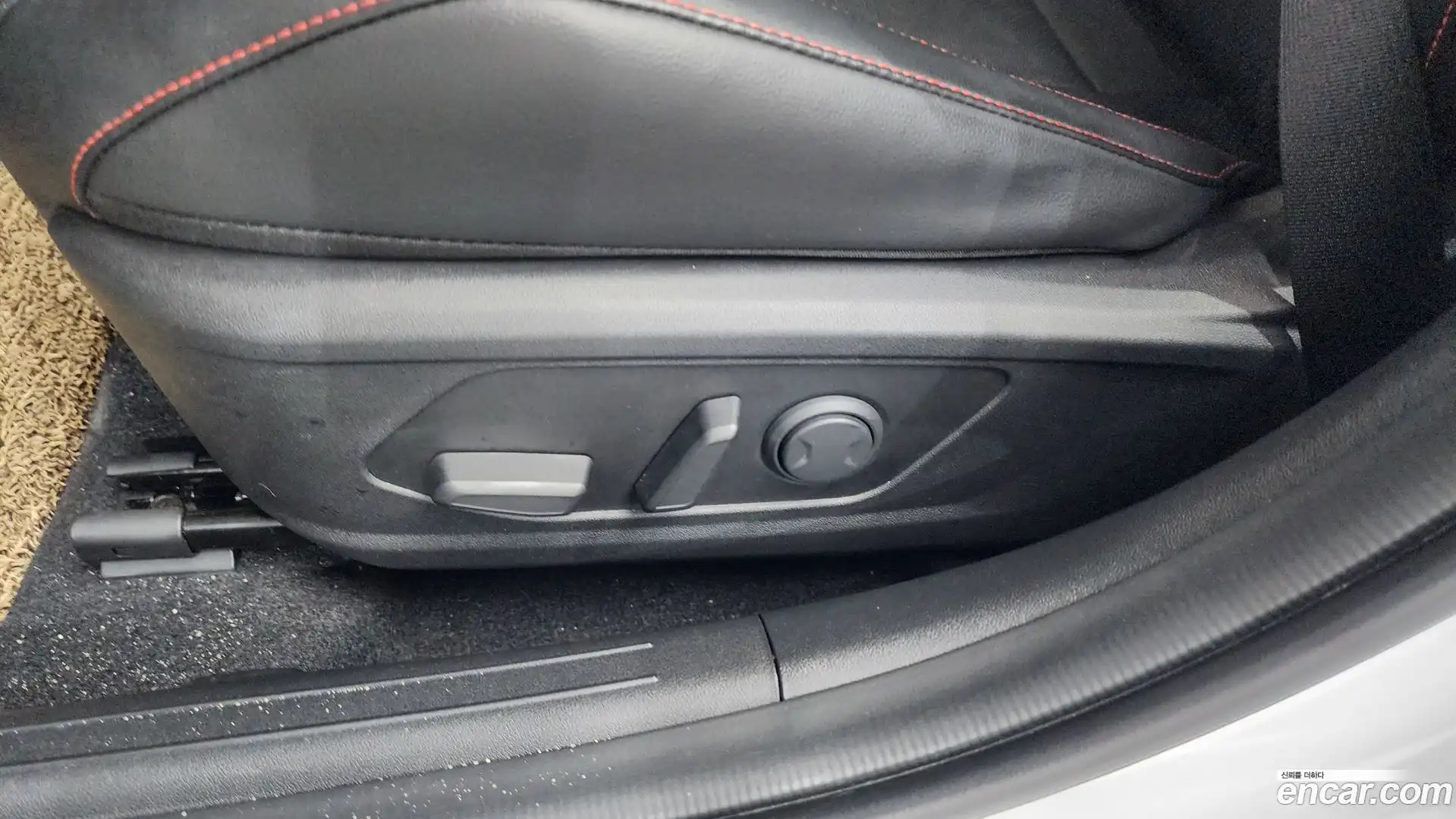 AVANTE Hyundai 2023.10-OPTION-044