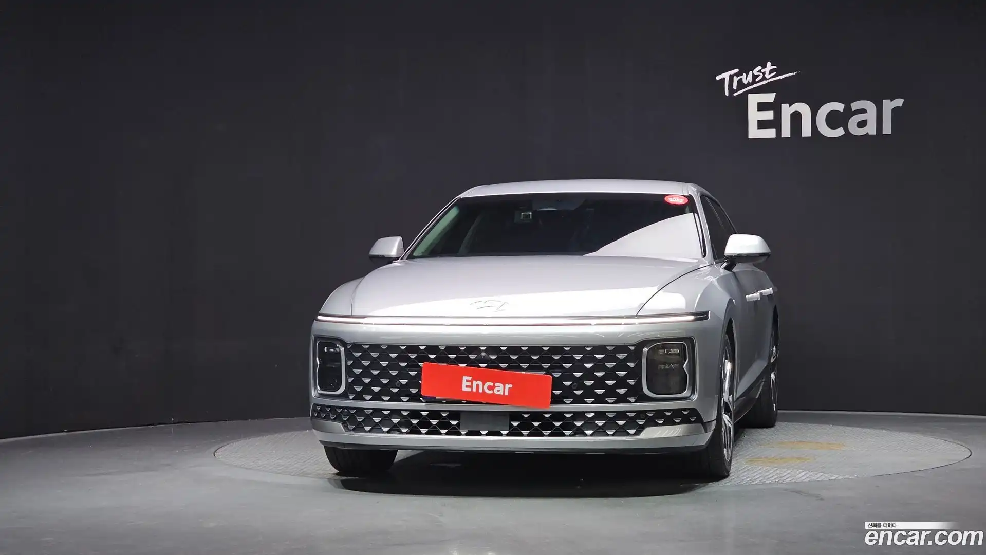 Grandeur Hyundai 2023.0-OUTER-003
