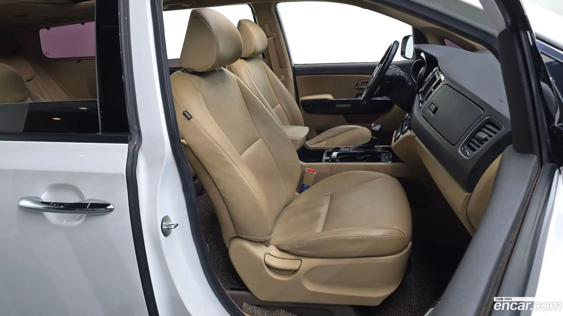 Canival Kia 2017.1-INNER-036