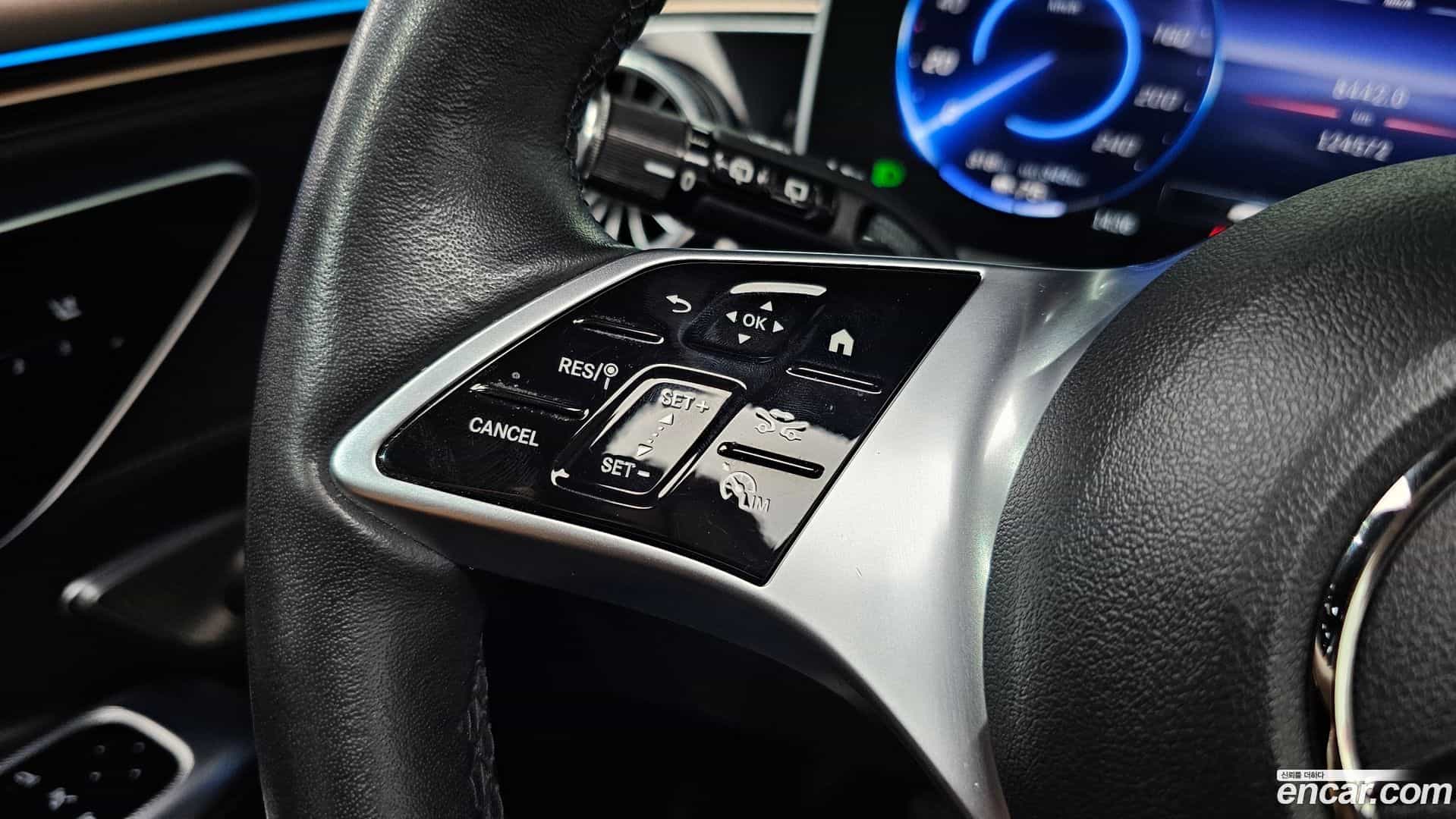 EQE Mercedes-Benz 2023.10-OPTION-018