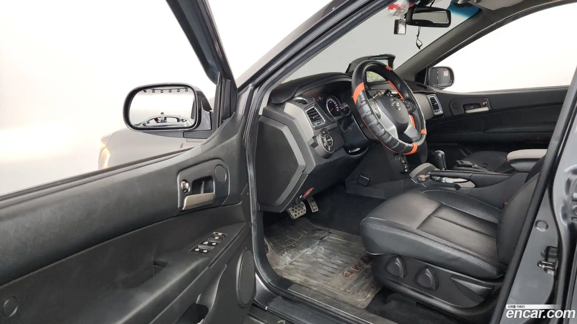 KORANDO KG Mobility 2016.10-INNER-010