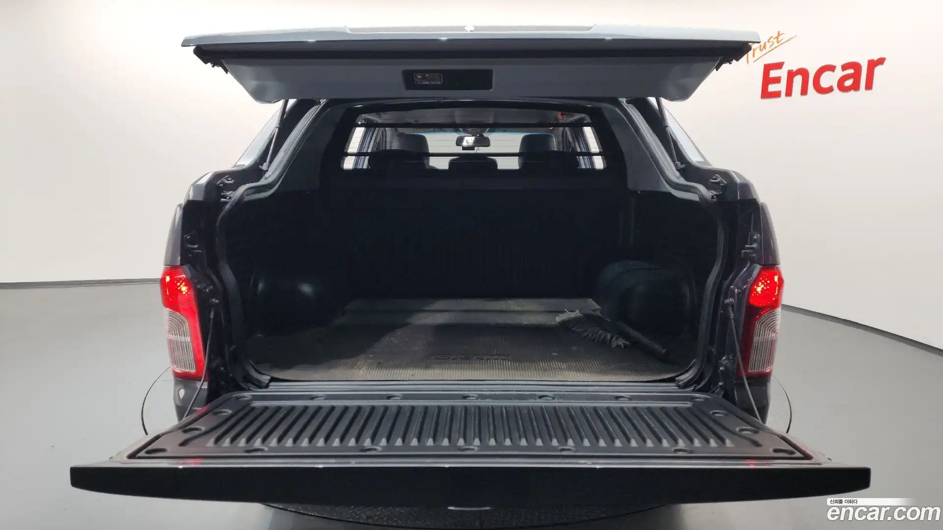 KORANDO KG Mobility 2016.10-OPTION-023