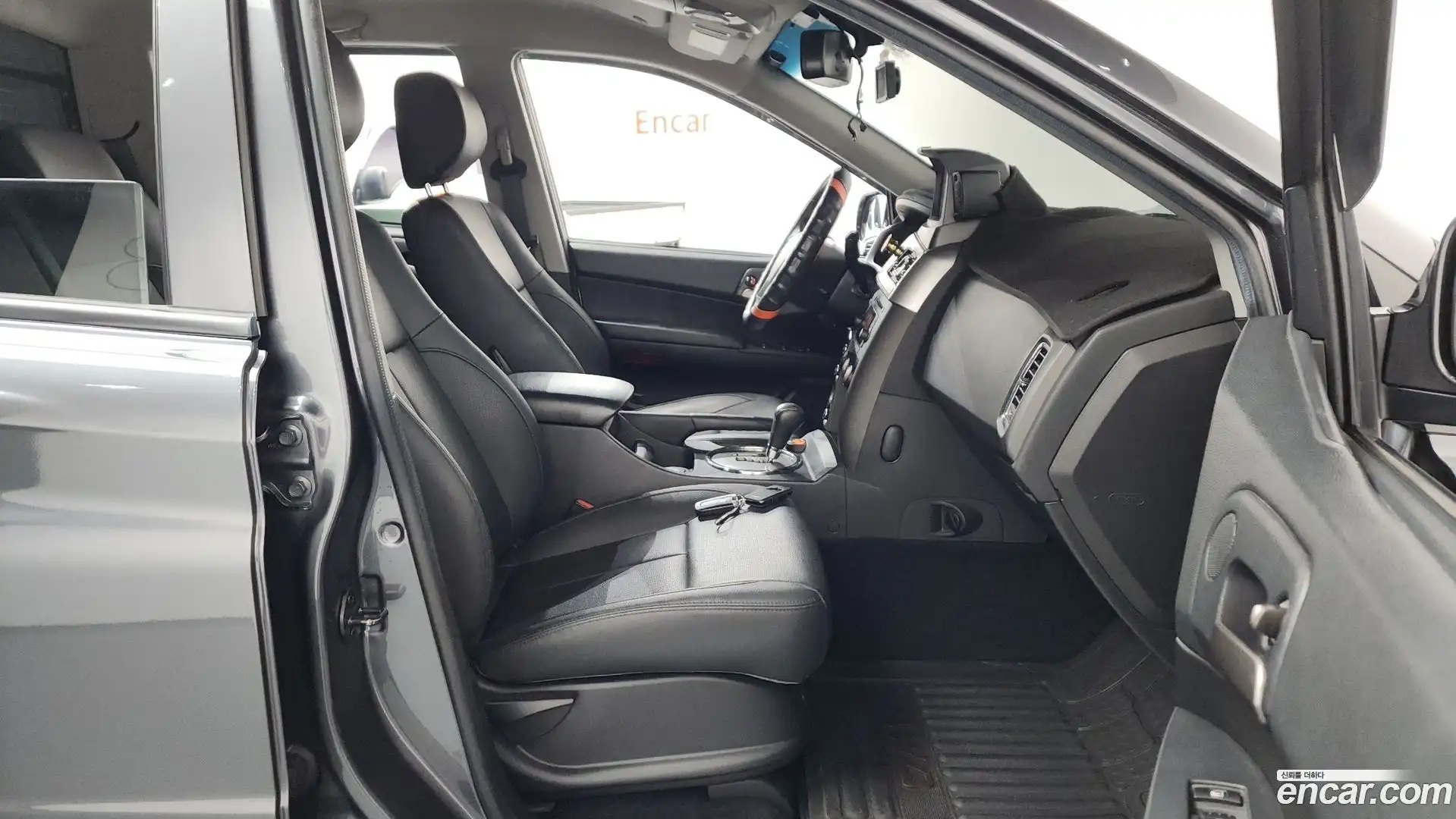 KORANDO KG Mobility 2016.10-INNER-036
