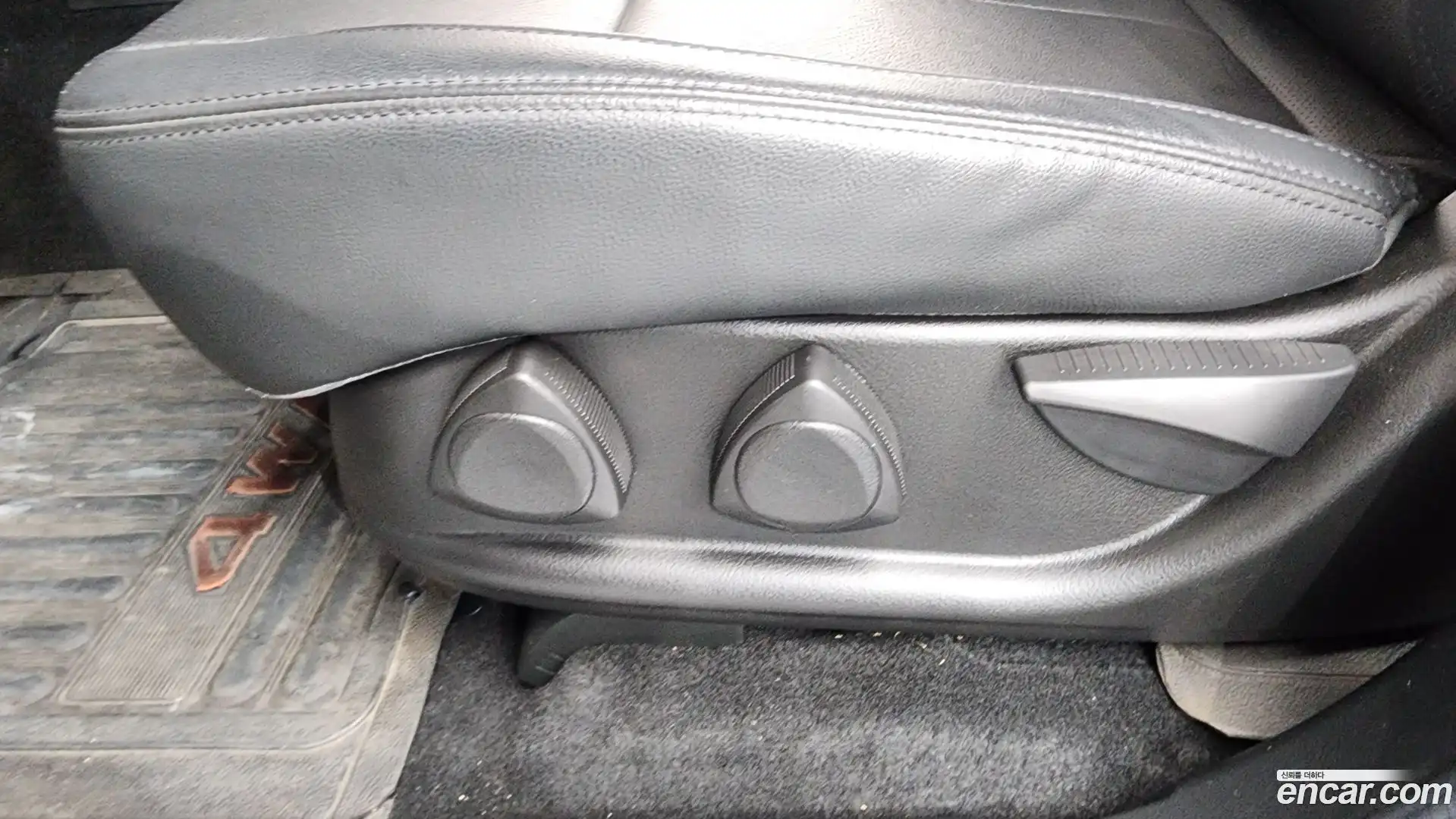 KORANDO KG Mobility 2016.10-OPTION-044