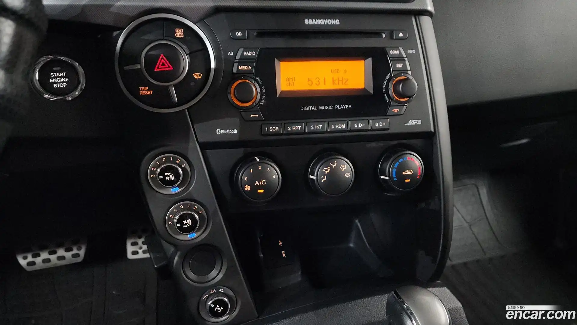 KORANDO KG Mobility 2016.10-OPTION-045