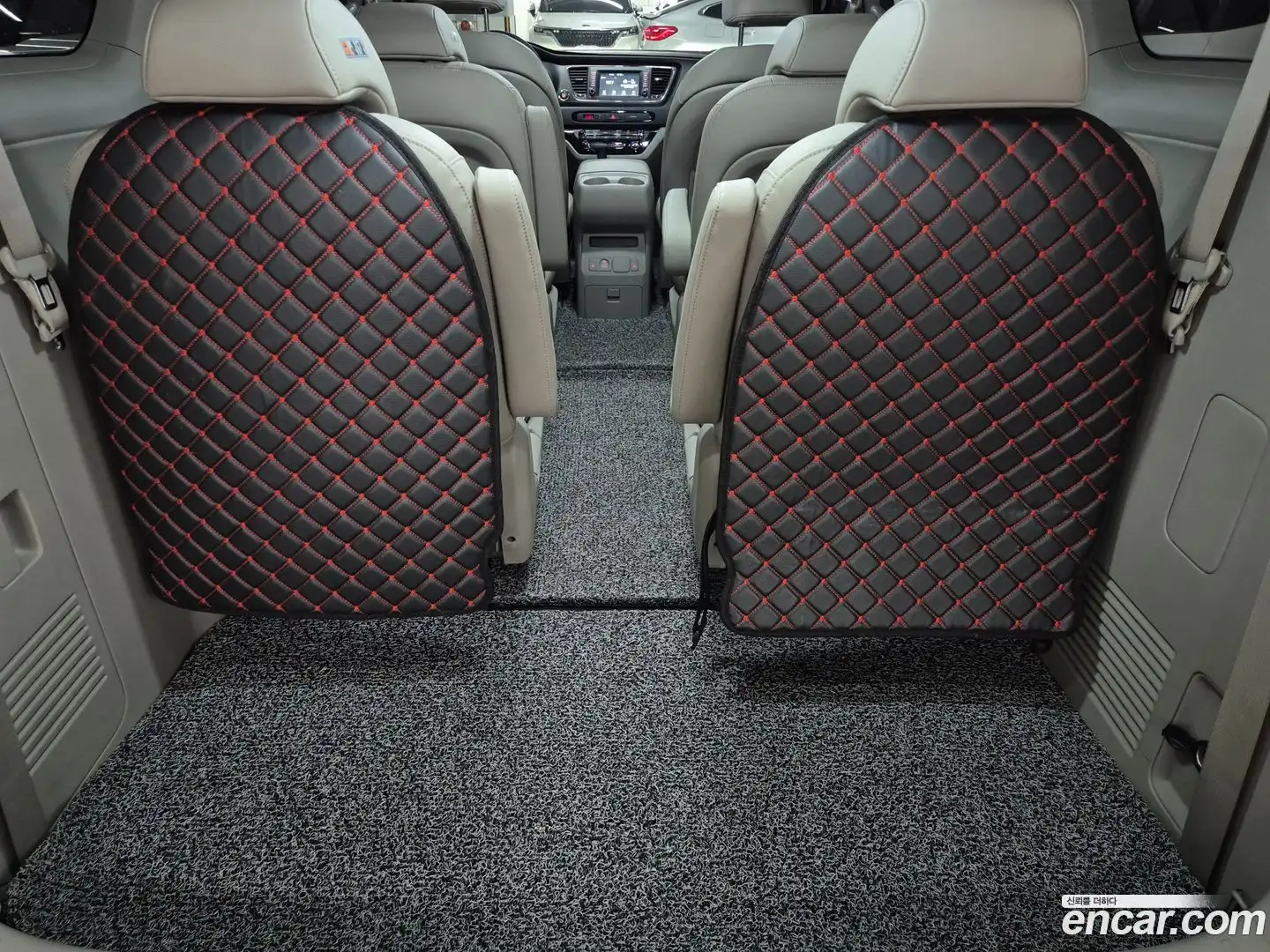 Canival Kia 2019.6-OPTION-016