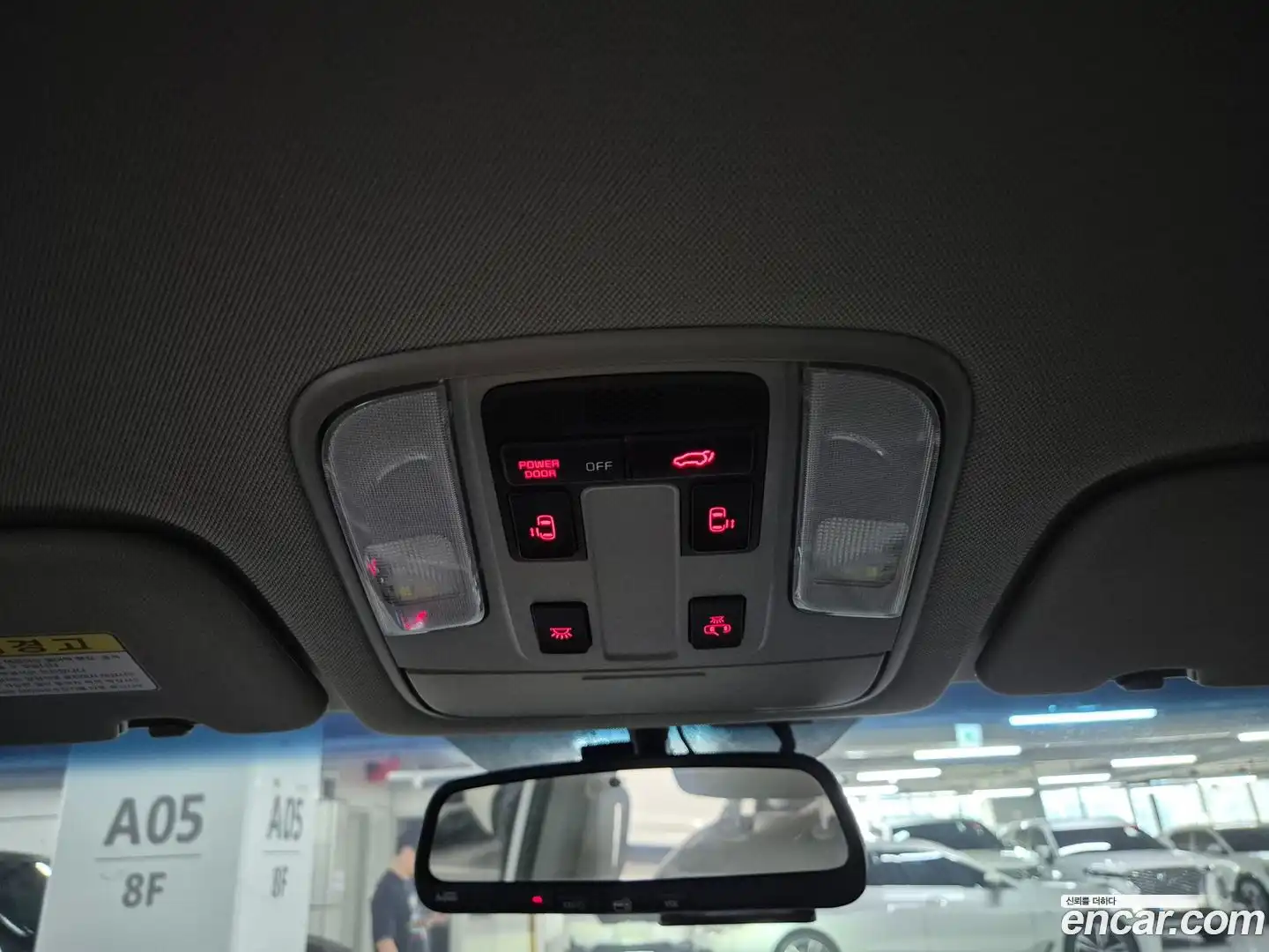 Canival Kia 2019.6-OPTION-021