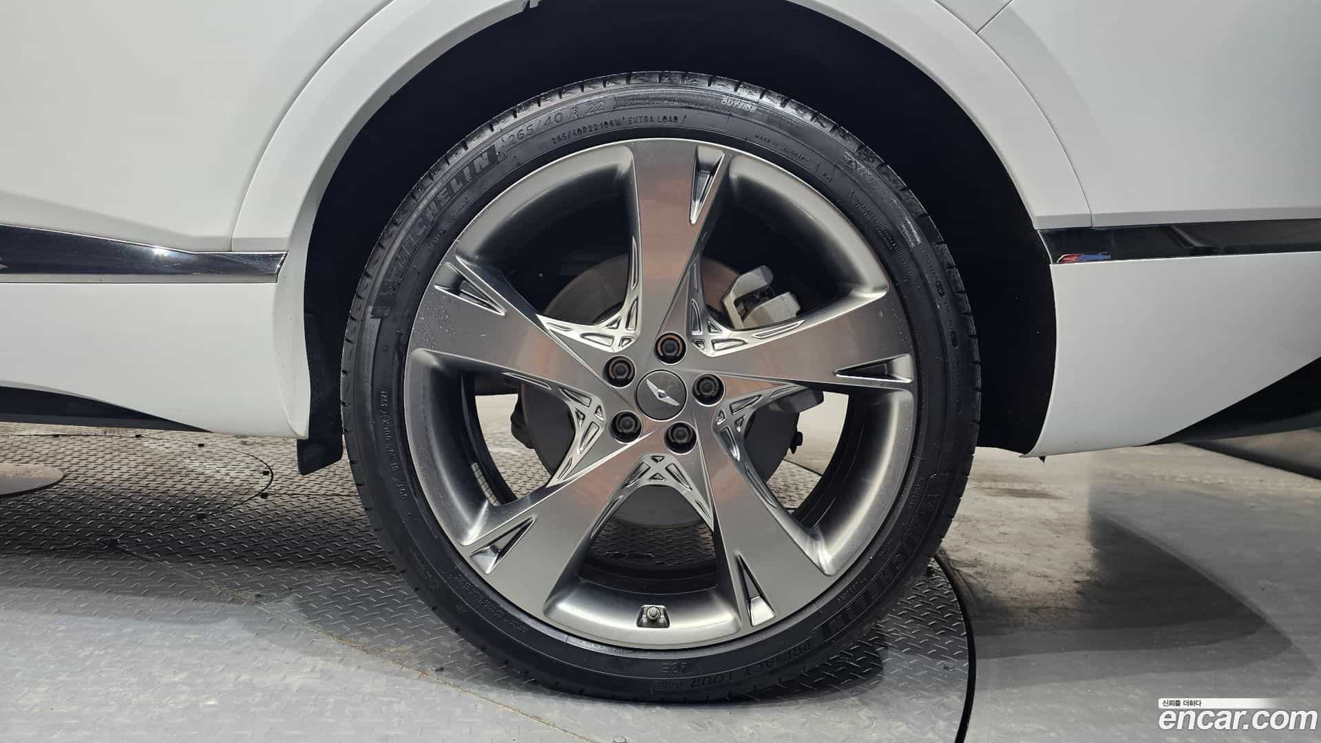 GV80 Genesis 2022.0-OUTER-031
