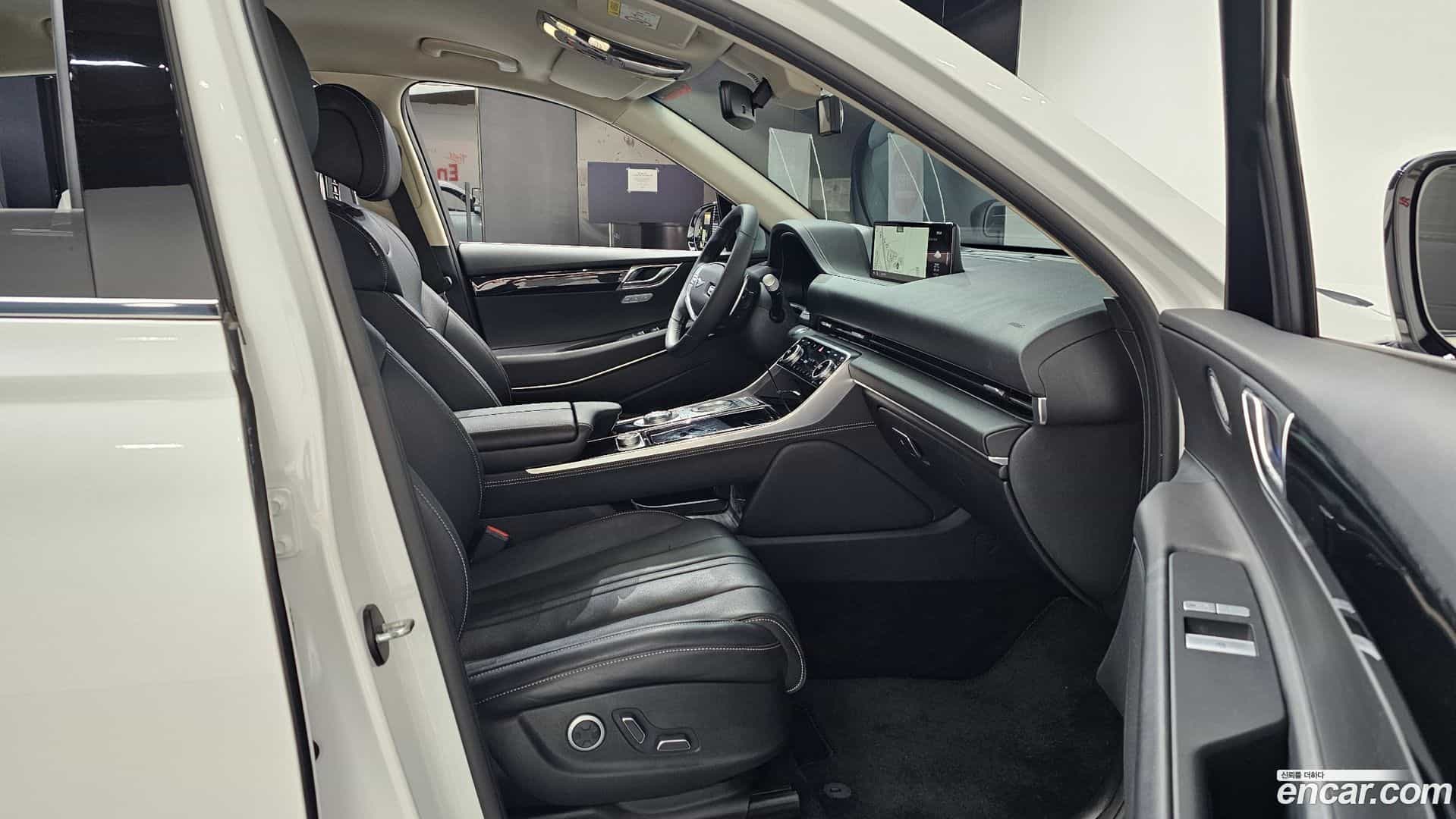 GV80 Genesis 2022.0-INNER-036