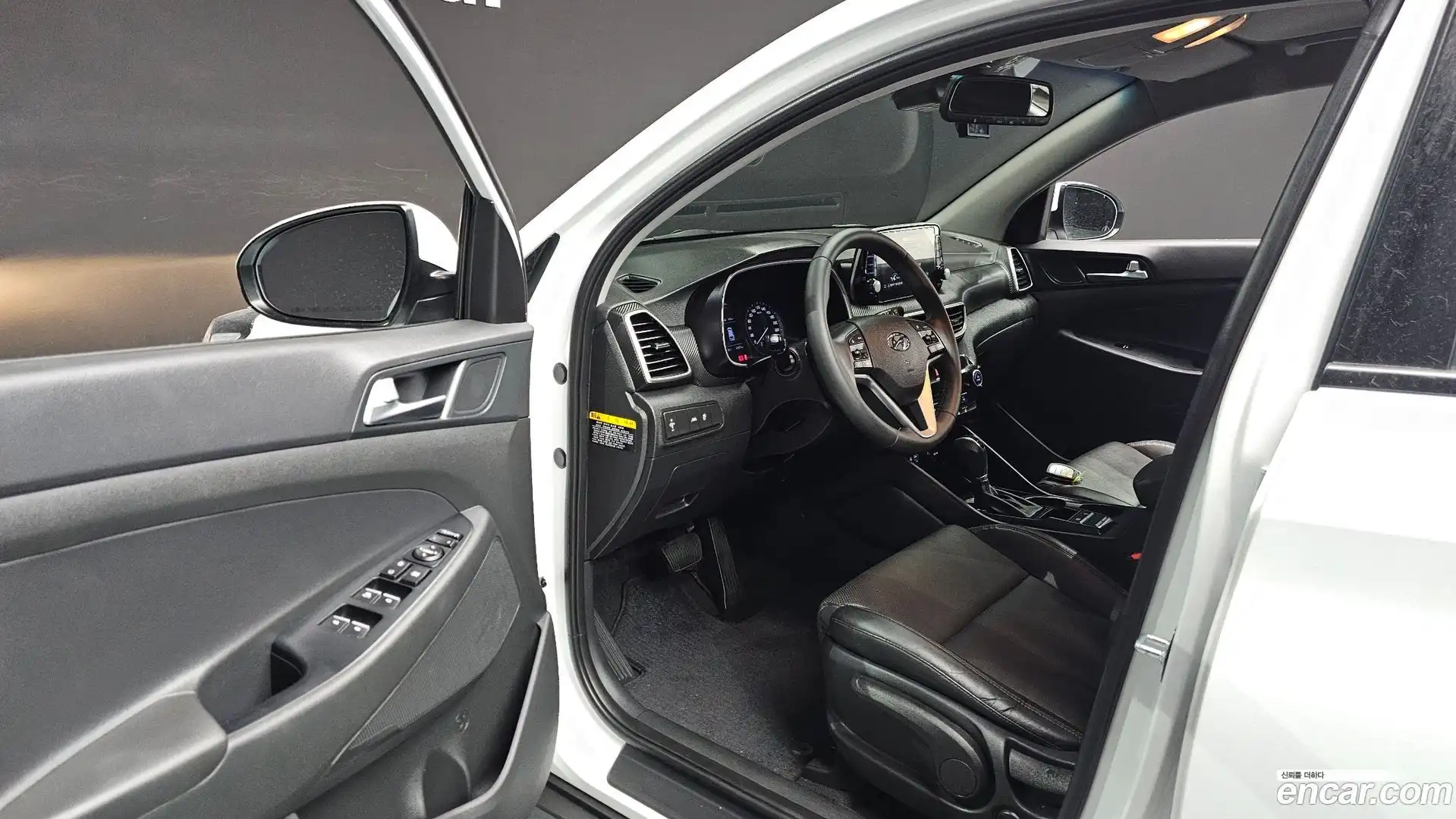 Tucson Hyundai 2020.1-INNER-010