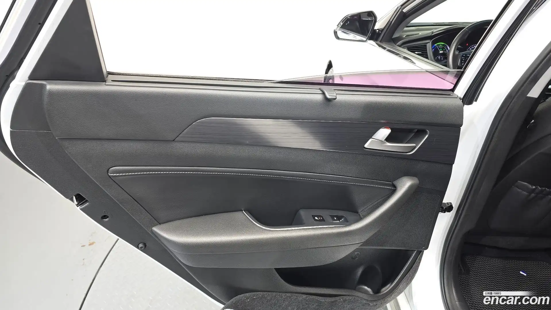 Sonata Hyundai 2017.5-INNER-035