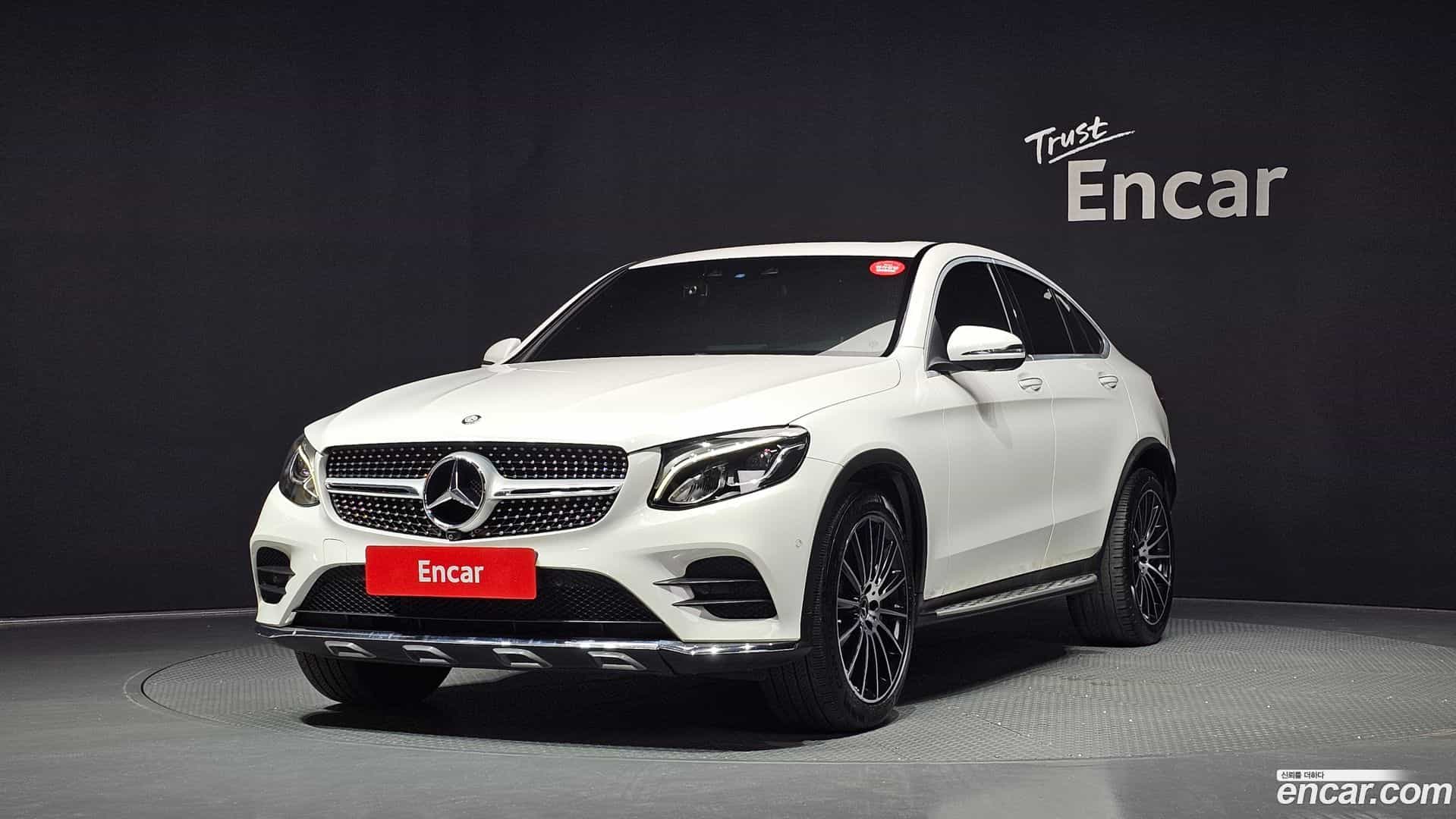 GLC-Class Mercedes-Benz 2017.4-OUTER-001