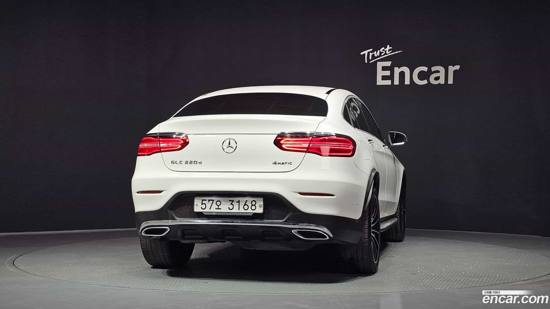 GLC-Class Mercedes-Benz 2017.4-OUTER-004