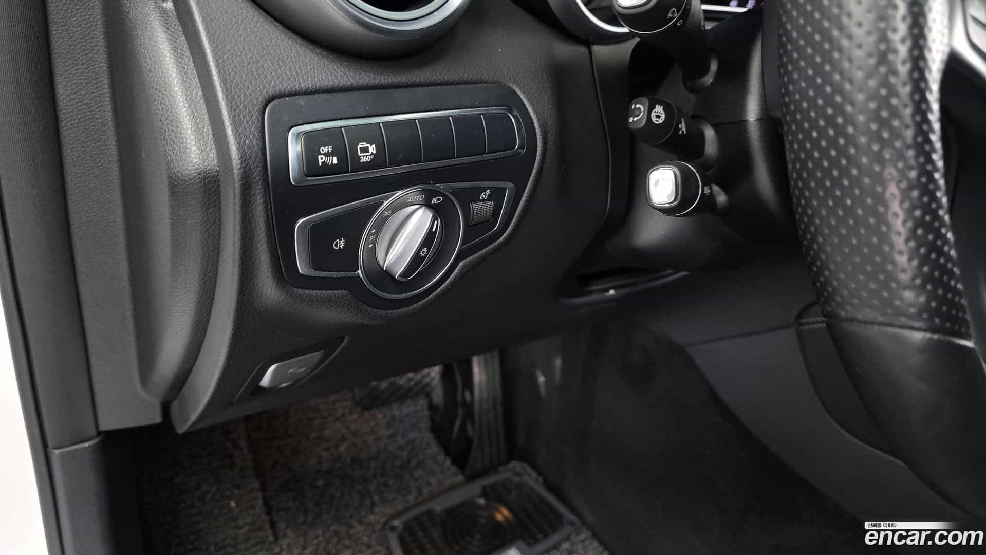 GLC-Class Mercedes-Benz 2017.4-OPTION-021
