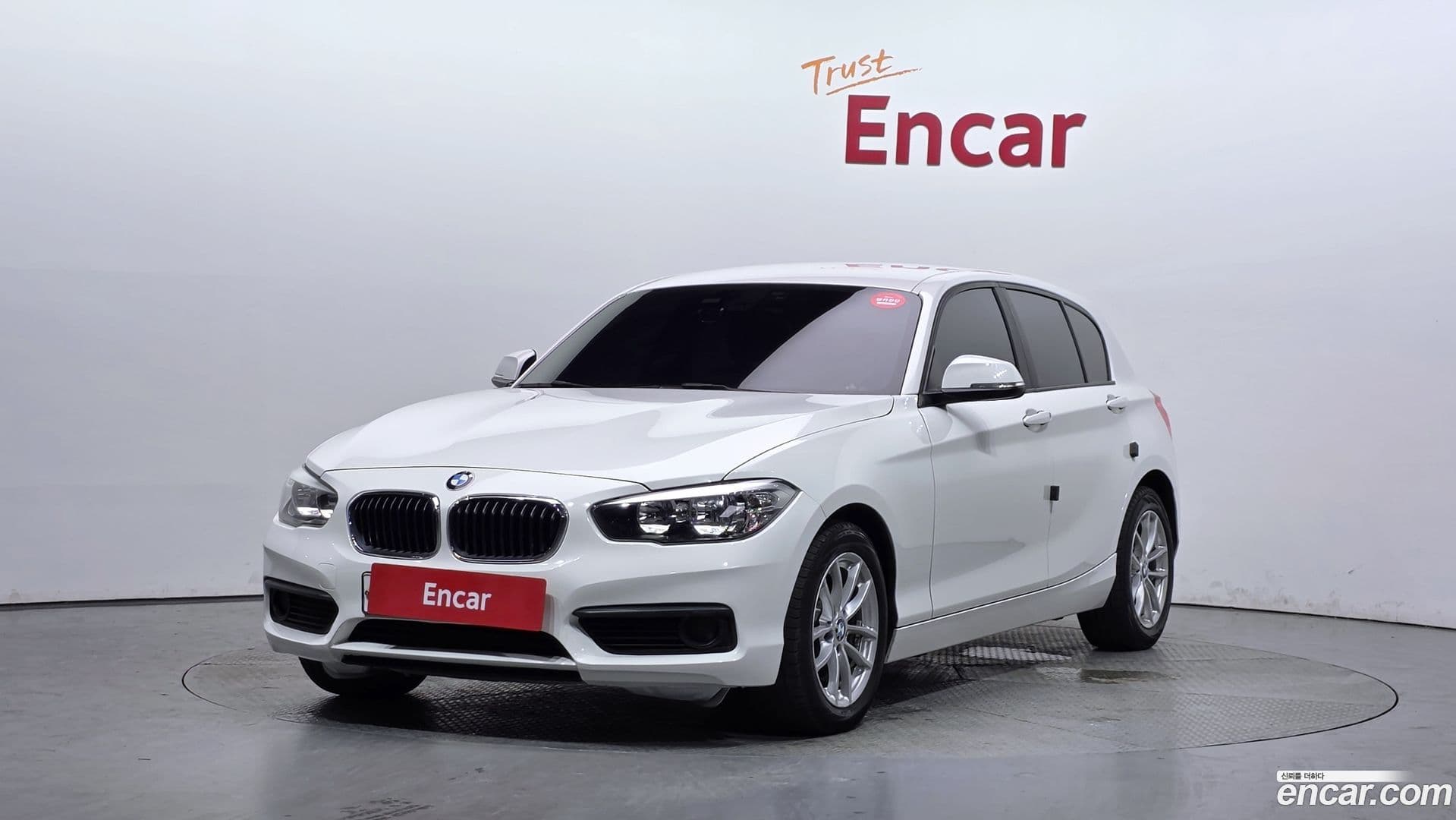 Main__Slider__Photo:1-Series BMW 2018.4-0