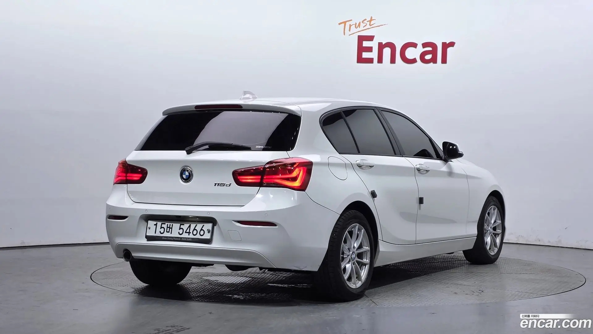 Main__Slider__Photo:1-Series BMW 2018.4-1
