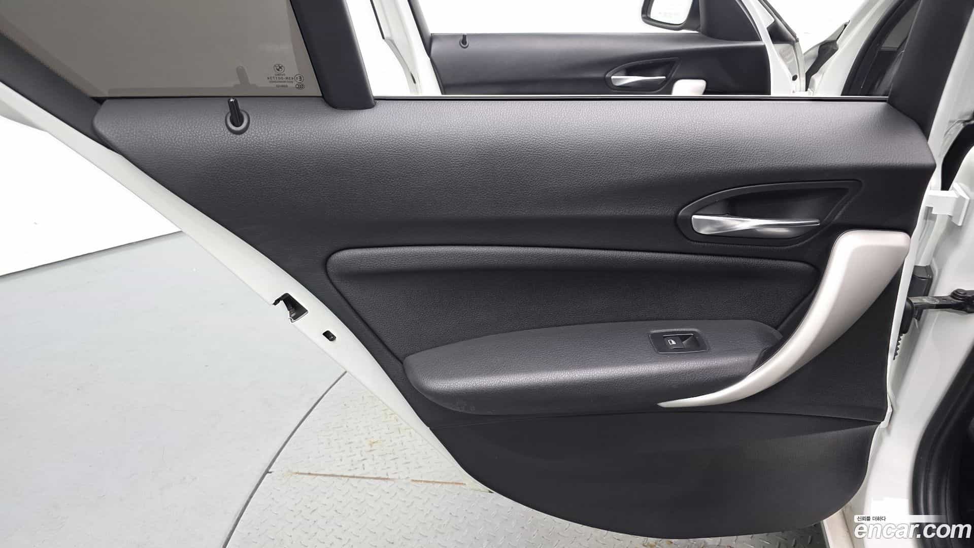 1-Series BMW 2018.4-INNER-035