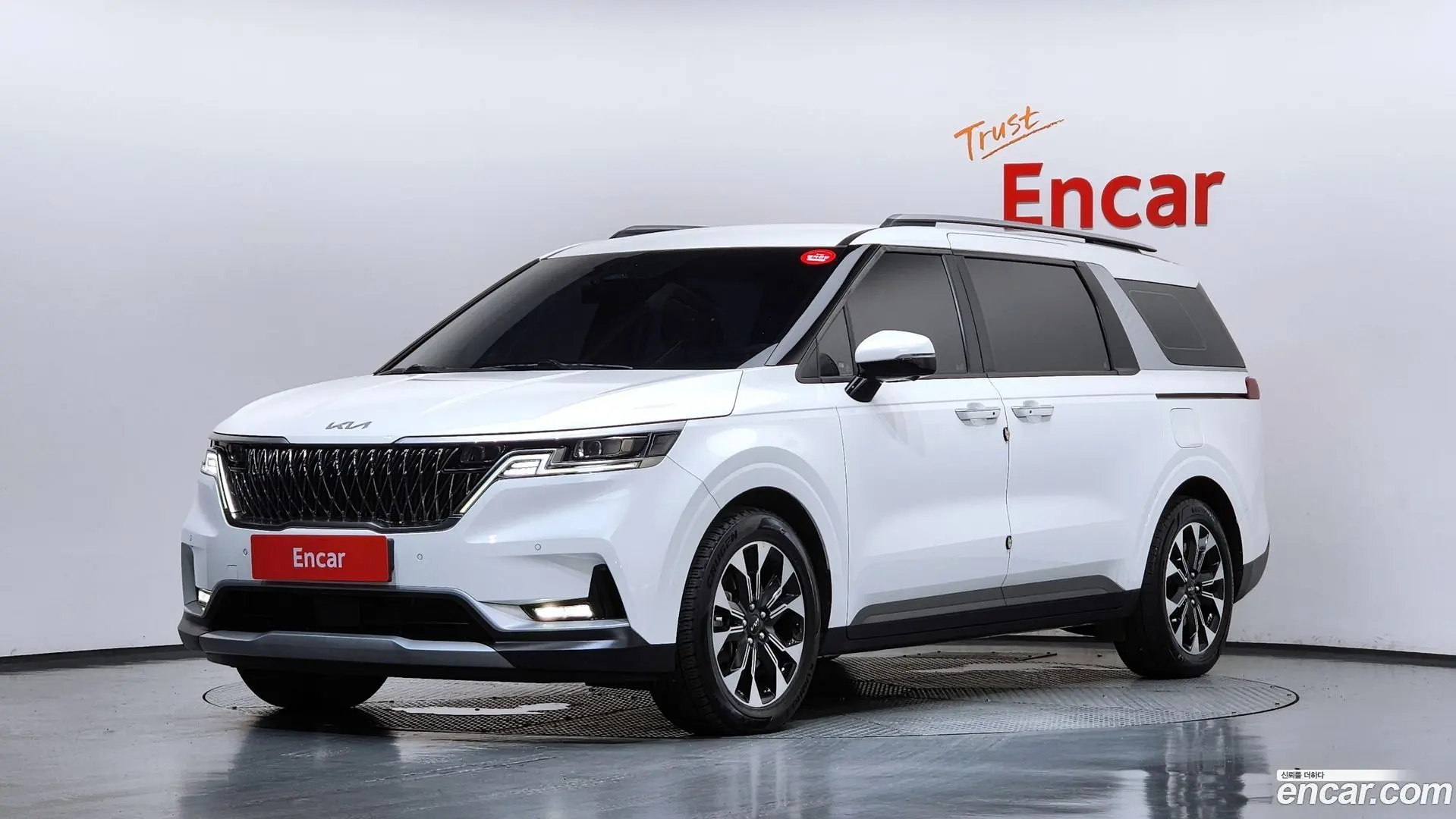 Main__Slider__Photo:Canival Kia 2022.10-0