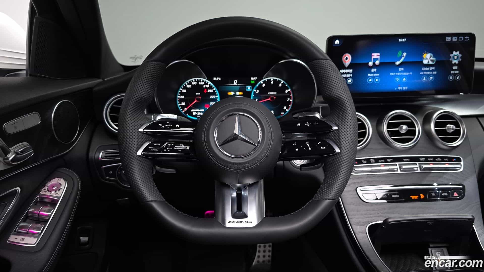 C-Class Mercedes-Benz 2019.4-OPTION-016