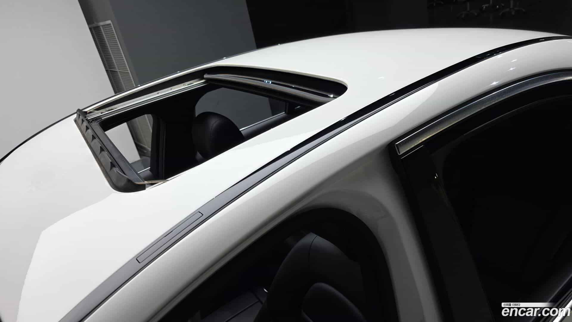 C-Class Mercedes-Benz 2019.4-OPTION-018