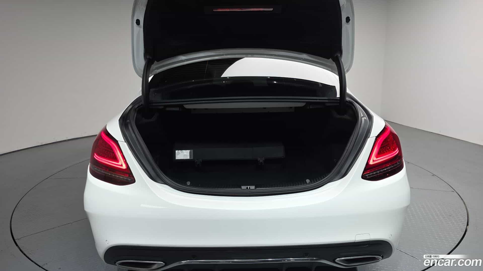 C-Class Mercedes-Benz 2019.4-OPTION-024