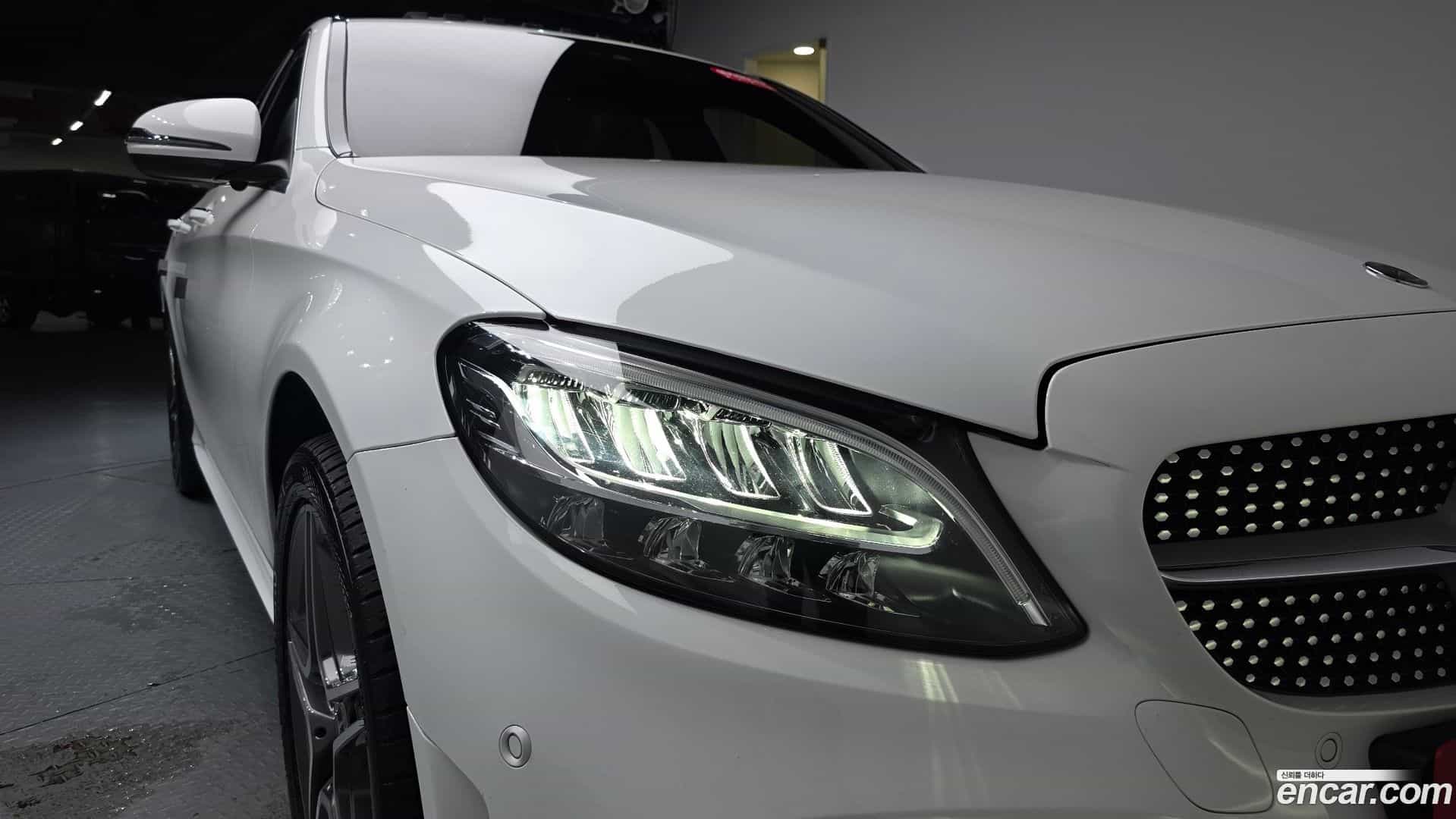 C-Class Mercedes-Benz 2019.4-OUTER-032