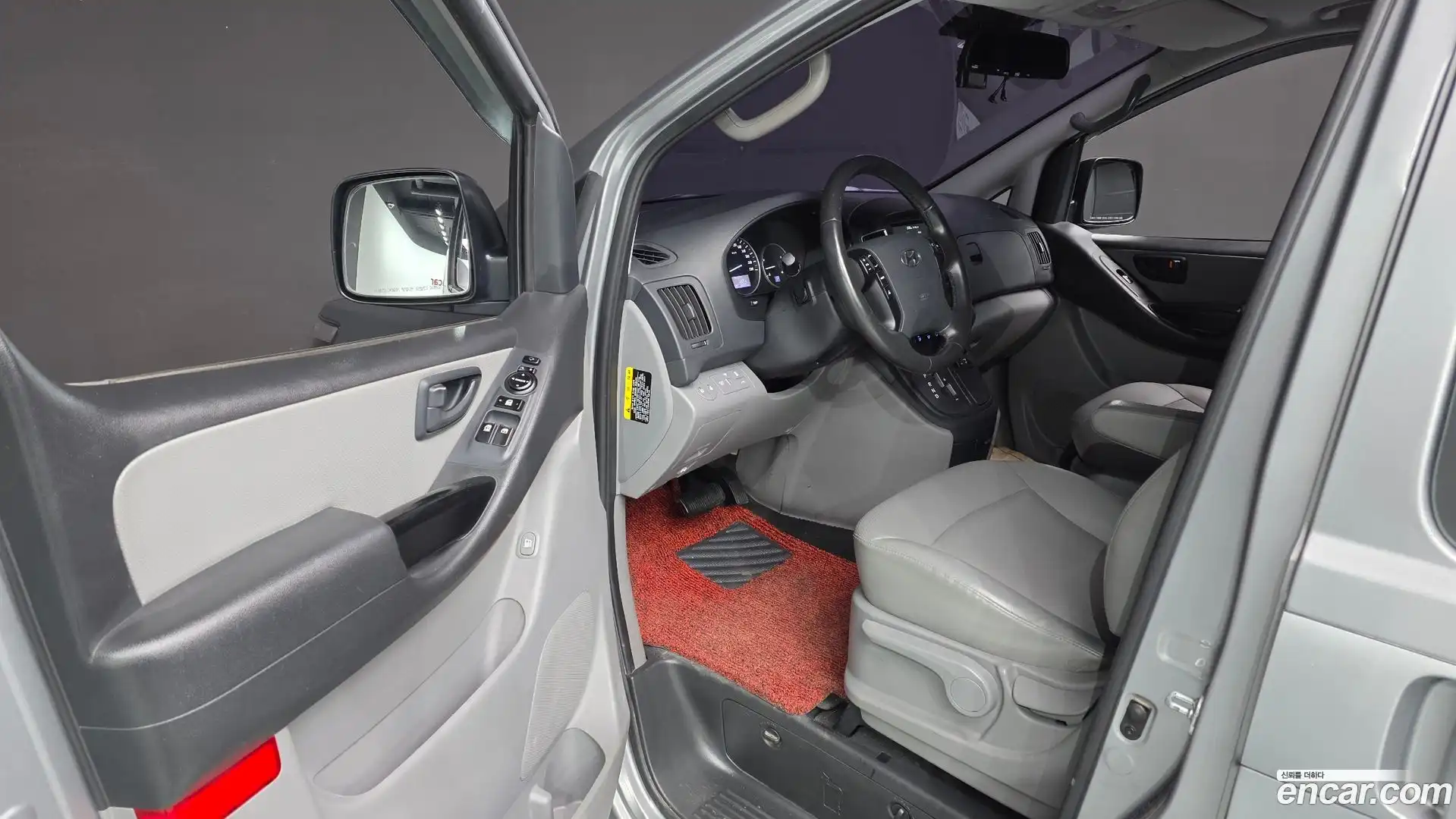 Starex Hyundai 2019.6-INNER-010