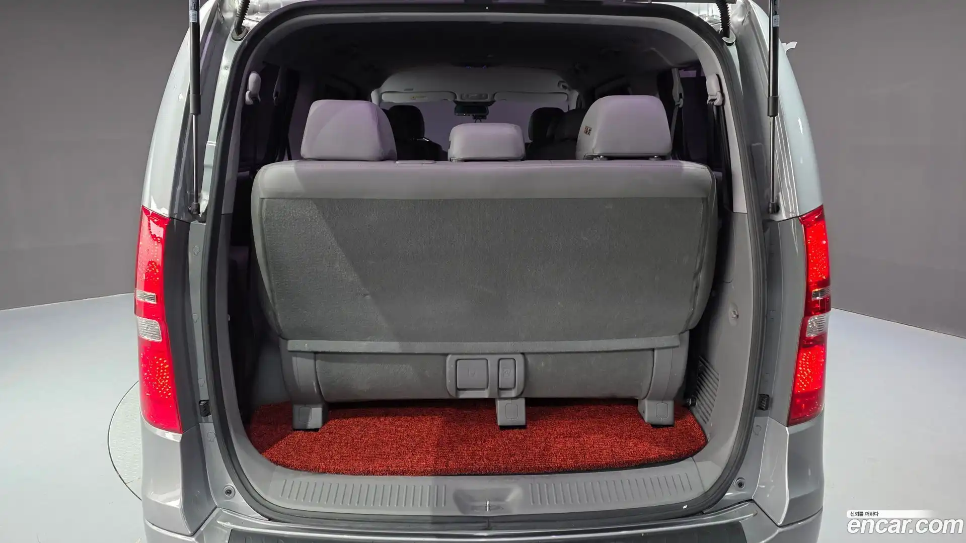Starex Hyundai 2019.6-OPTION-021