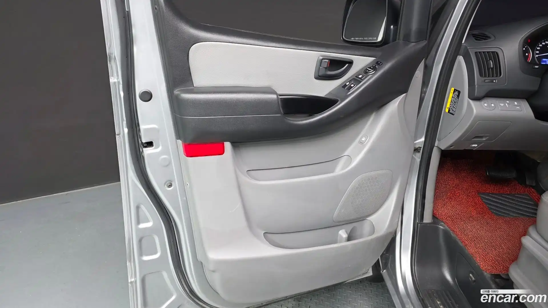 Starex Hyundai 2019.6-INNER-035