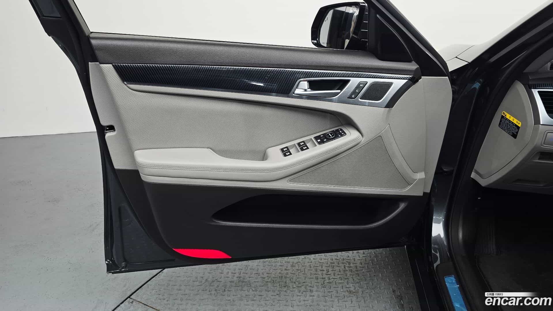 G80 Genesis 2016.9-INNER-034